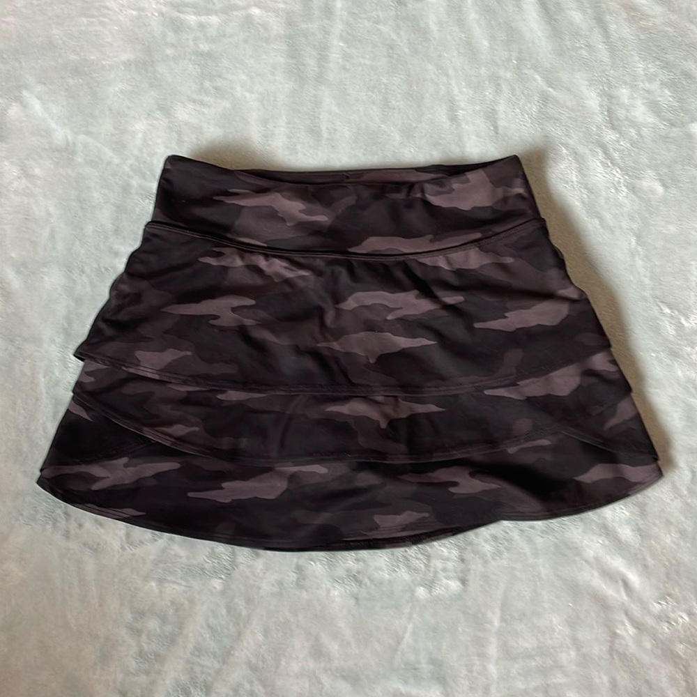 Athleta Girl Camo Lux Swing Skort Size 12